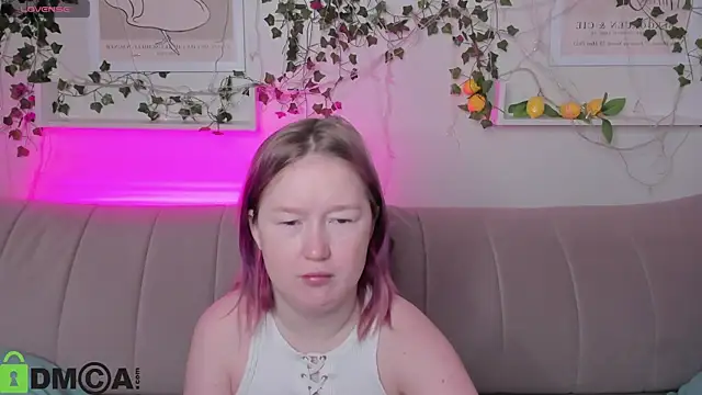 Sara Robinson online show from 09.26.25