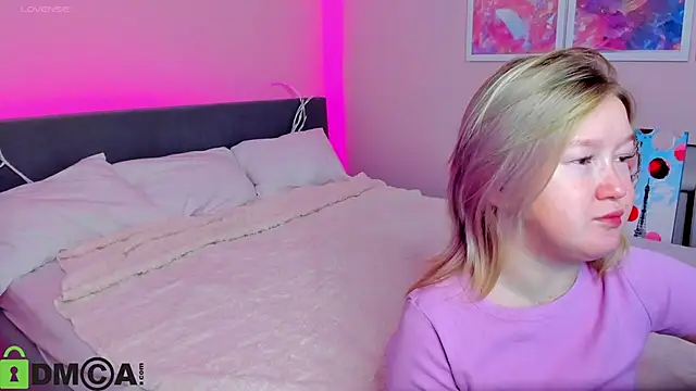 Sara Robinson online show from 10.14.25