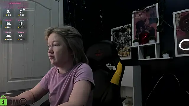 Snapshot of Sara_Robinson chatting on 05.14.26 Sara Robinson online show from 05.14.26