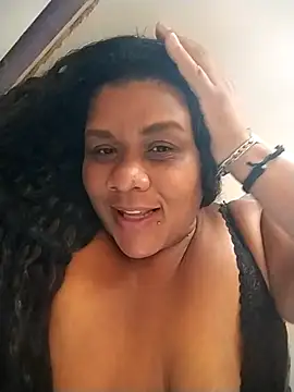 Snapshot of Raposagg_ chatting on 10.29.25 Raposagg  online show from 10.29.25