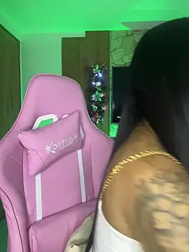 Tamara Roberts1 online show from 12.20.24