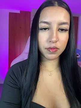 Tamara Roberts1 online show from 02.22.25