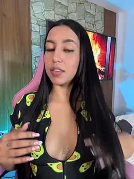 Tamara Roberts1 online show from 03.13.25