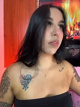 Tamara Roberts1 online show from 07.18.26