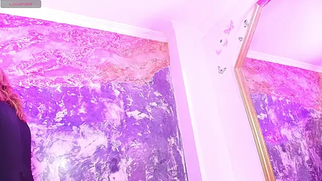 Snapshot of AuroraRojas chatting on 03.21.25 AuroraRojas online show from 03.21.25