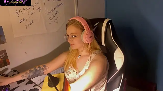 JacyWinslat online show from 03.03.25