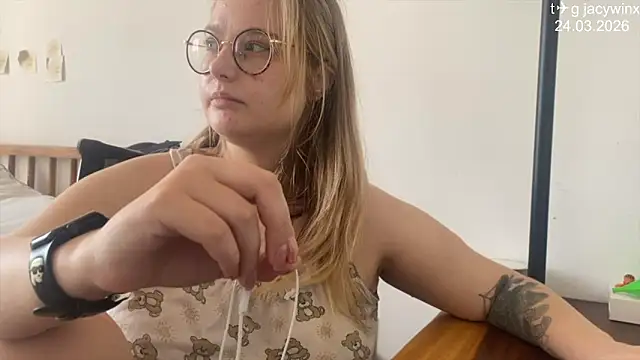 JacyWinslat online show from 03.24.26