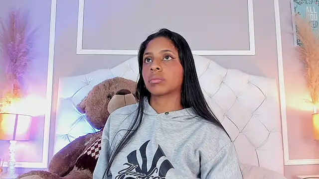 Snapshot of evelyn_evony chatting on 12.24.24 evelyn evony online show from 12.24.24