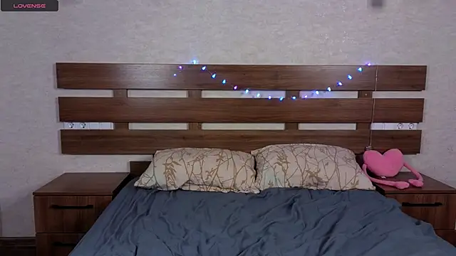 AlinaWalters online show from 02.19.25