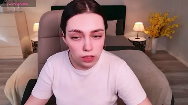 DaniellaLovely online show from 02.21.26