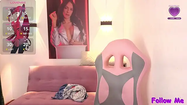 vittorialombardi   online show from 10.28.25