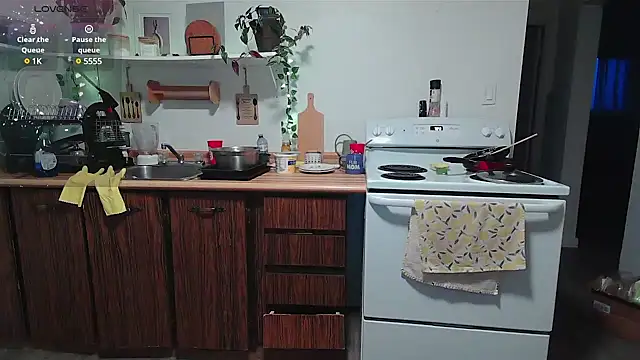 Snapshot of Kittyymaze1 chatting on 01.15.25 Kittyymaze1 online show from 01.15.25