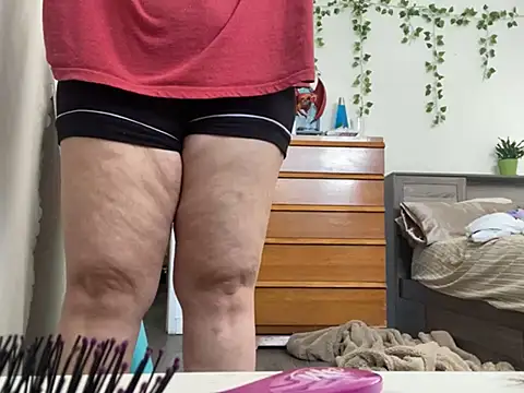 Snapshot of Kittyymaze1 chatting on 02.20.25 Kittyymaze1 online show from 02.20.25