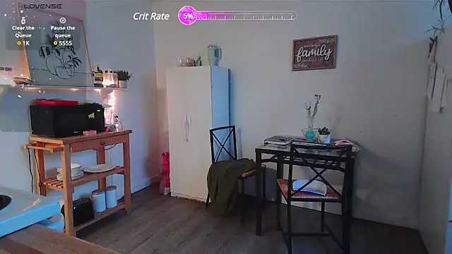 Snapshot of Kittyymaze1 chatting on 03.10.25 Kittyymaze1 online show from 03.10.25