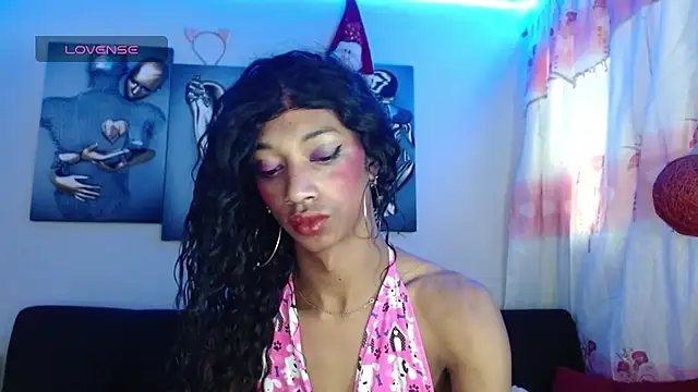 Snapshot of Maidi_ chatting on 01.10.25 Maidi online show from 01.10.25