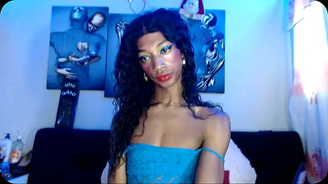 Snapshot of Maidi_ chatting on 02.04.25 Maidi online show from 02.04.25