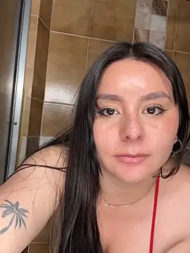 EmaJames25 online show from 04.16.26