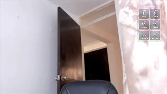 DianaDirty1 online show from 10.16.25