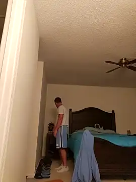 Bigtater1999 online show from 09.16.25