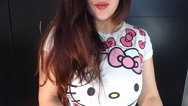 Snapshot of AdharaLujan chatting on 02.06.26 AdharaLujan online show from 02.06.26