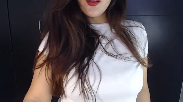 Snapshot of AdharaLujan chatting on 02.16.26 AdharaLujan online show from 02.16.26