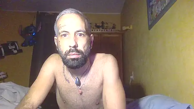 Snapshot of arrow13680 chatting on 11.19.25 arrow13680 online show from 11.19.25