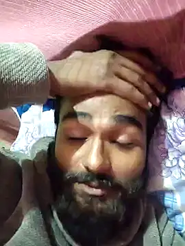 Snapshot of scoozeme chatting on 01.06.25 scoozeme online show from 01.06.25