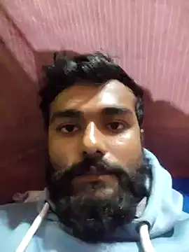 Snapshot of scoozeme chatting on 01.14.25 scoozeme online show from 01.14.25