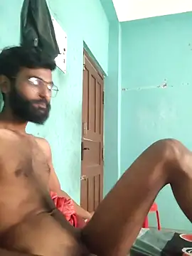 Snapshot of scoozeme chatting on 10.19.25 scoozeme online show from 10.19.25