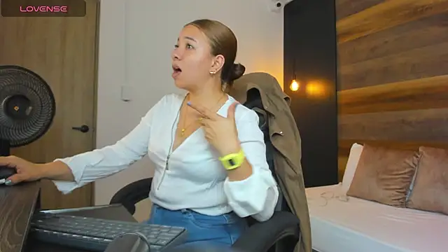 alma fenix online show from 09.17.25