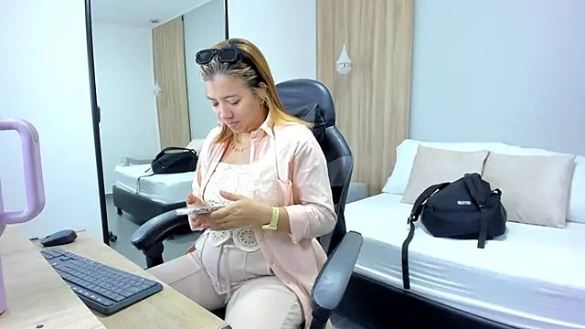 alma fenix online show from 01.14.26