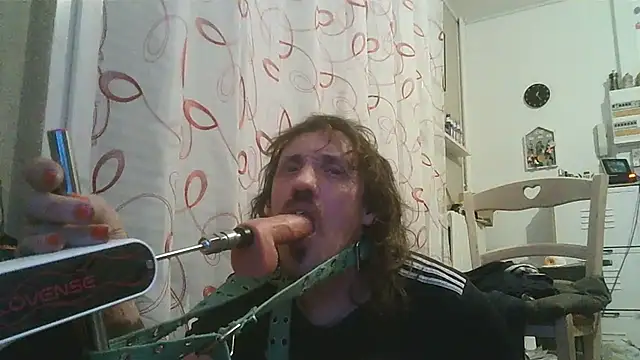 cyril020202 online show from 12.15.25