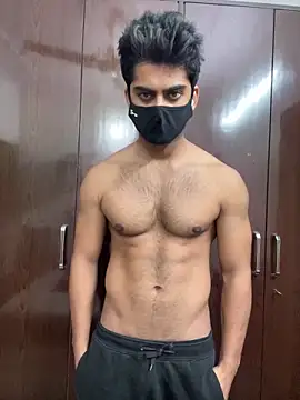 Snapshot of John_desihunk chatting on 12.07.24 John desihunk online show from 12.07.24