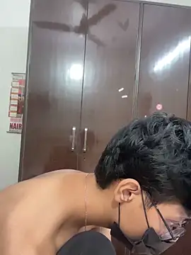 Snapshot of John_desihunk chatting on 09.26.25 John desihunk online show from 09.26.25