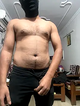 Snapshot of John_desihunk chatting on 11.11.25 John desihunk online show from 11.11.25