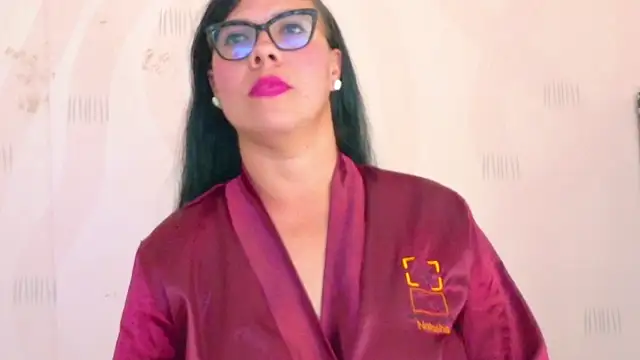 hotlatinateacher online show from 09.15.25