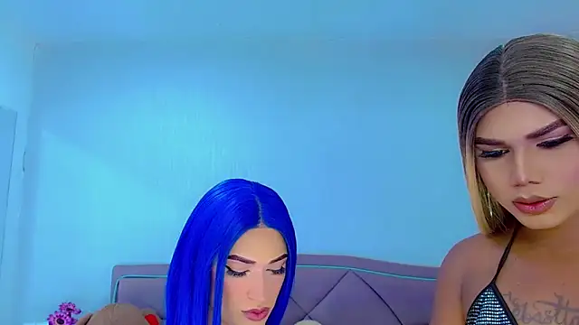 Snapshot of party_duo_trans chatting on 09.26.25 party duo trans online show from 09.26.25