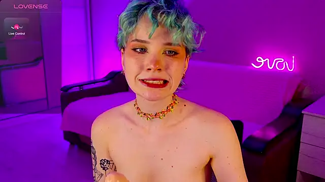 Snapshot of School_Love chatting on 12.16.24 School Love online show from 12.16.24