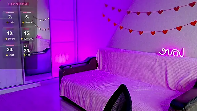 Snapshot of School_Love chatting on 03.13.25 School Love online show from 03.13.25