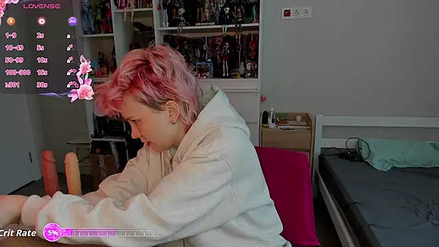 School Love online show from 01.16.26