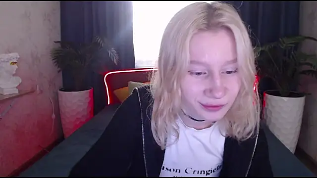 EnigmaSee online show from 10.11.25