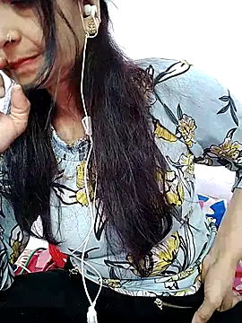 Snapshot of wildsakhi chatting on 02.18.25 wildsakhi online show from 02.18.25