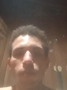 Snapshot of jhonmenas14 chatting on 10.30.25 jhonmenas14 online show from 10.30.25