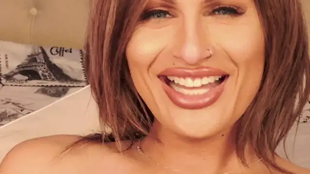 Snapshot of xprettysmilex chatting on 12.24.24 xprettysmilex online show from 12.24.24