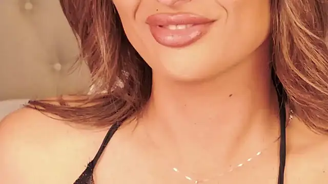 Snapshot of xprettysmilex chatting on 01.02.25 xprettysmilex online show from 01.02.25