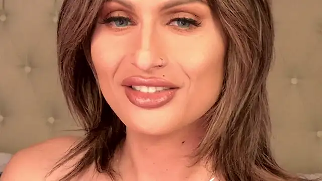 Snapshot of xprettysmilex chatting on 01.14.25 xprettysmilex online show from 01.14.25