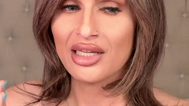 Snapshot of xprettysmilex chatting on 01.17.25 xprettysmilex online show from 01.17.25