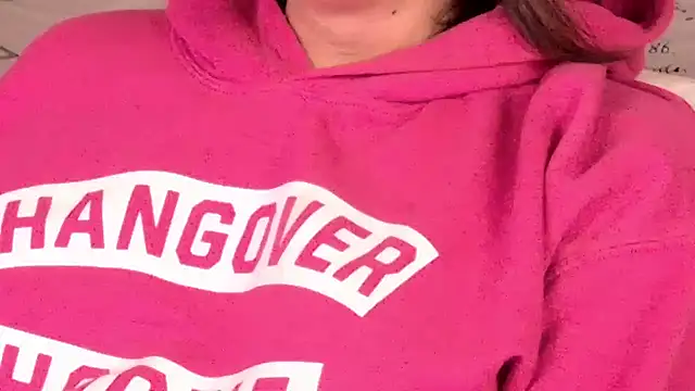 Snapshot of xprettysmilex chatting on 01.21.25 xprettysmilex online show from 01.21.25