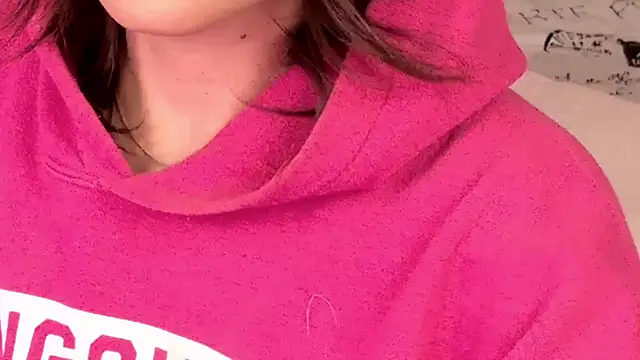 Snapshot of xprettysmilex chatting on 01.23.25 xprettysmilex online show from 01.23.25