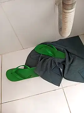 Snapshot of lobomisterioso13 chatting on 12.16.24 lobomisterioso13 online show from 12.16.24